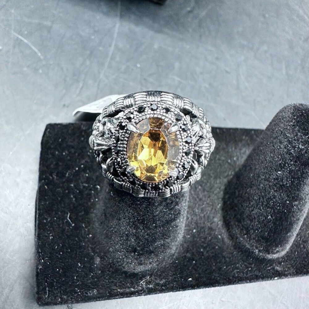 Scorpion Womens Ring size 7 Yellow Stone Signet Cosplay Viking Gothic Witch